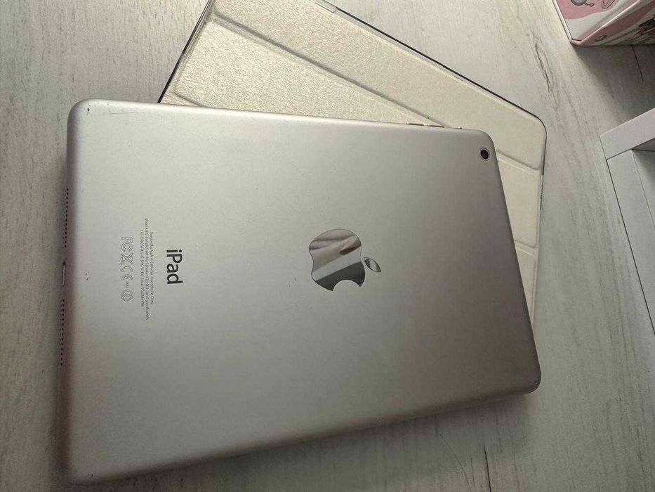 Apple Ipad mini Планшет