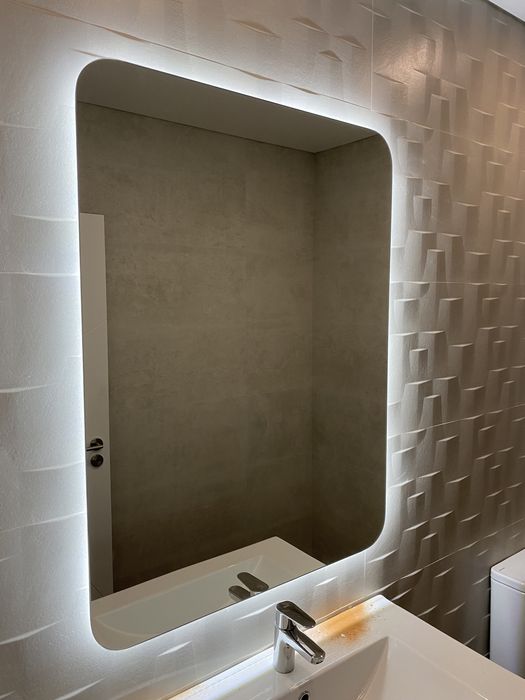 Espelhos com e sem led