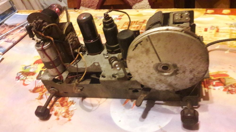 Ретро радіоприймачі.