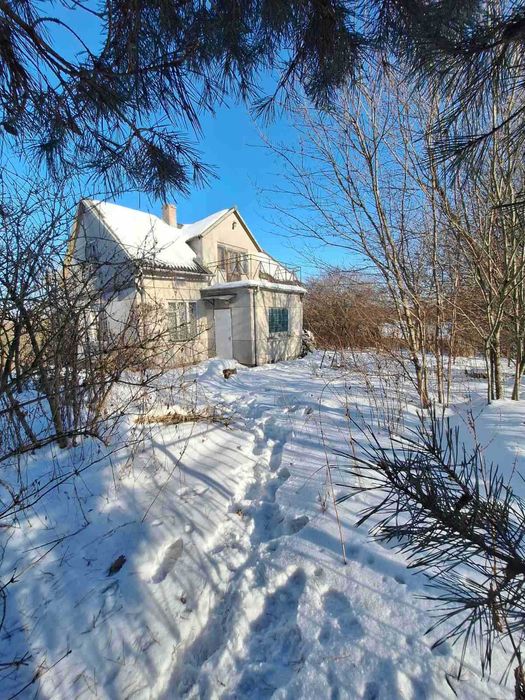 продаж будинку біля Львова