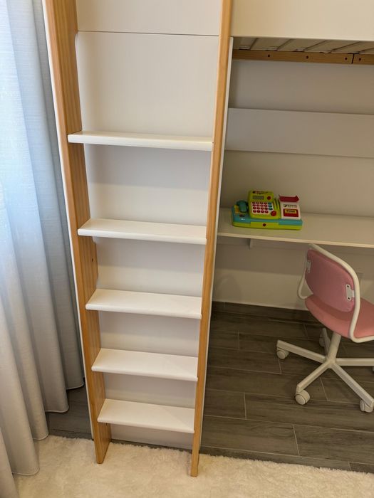 Cama Criança com secretaria