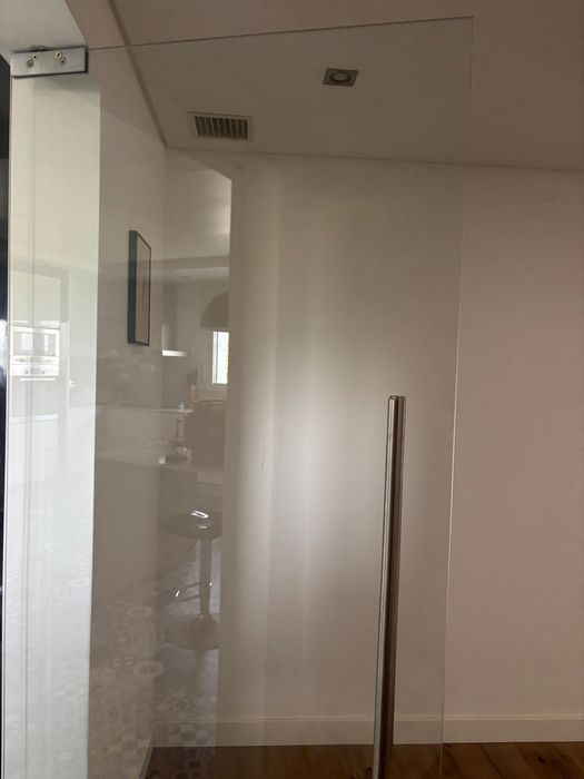 Porta de vidro em perfeito estado