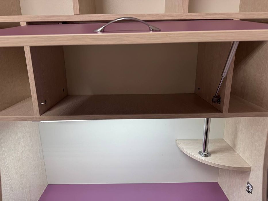 Гарнітур школяра стіл з пеналом