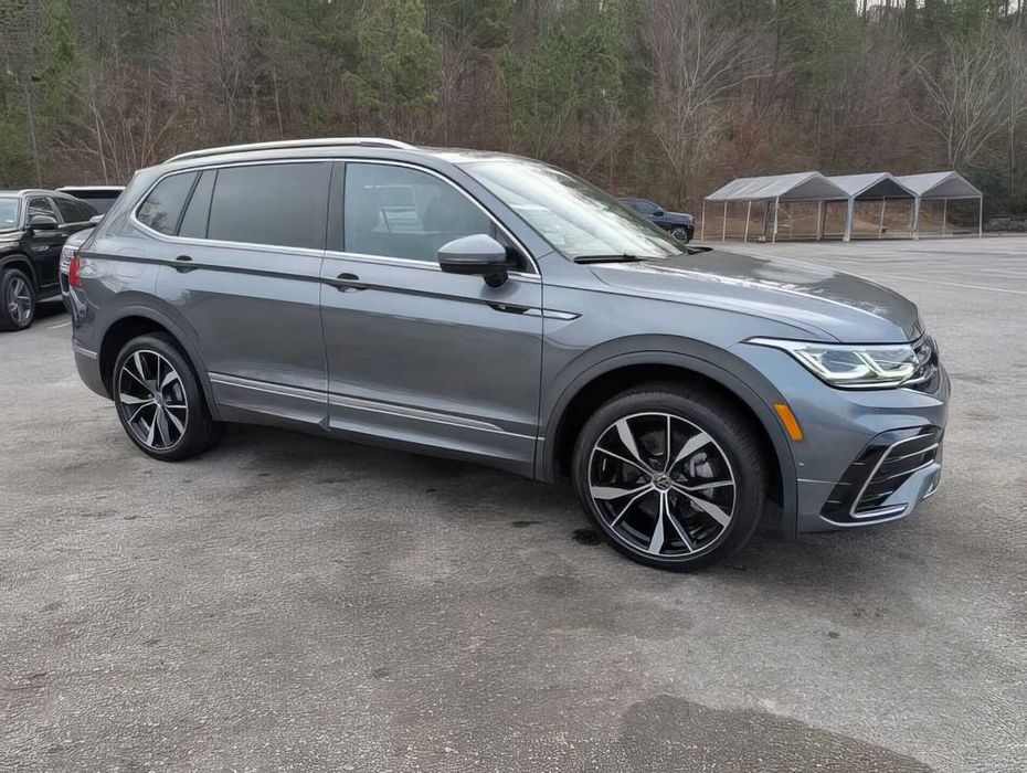 Volkswagen Tiguan SEL R-Line 4Motion      2024