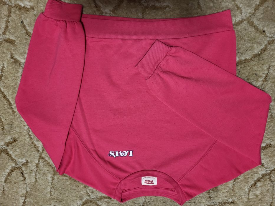 Кофта, реглан Levi's на дівчинку 8 років