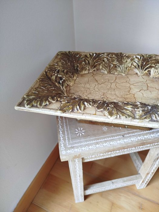 Antigo e elegante Centro de Mesa/Fruteiro