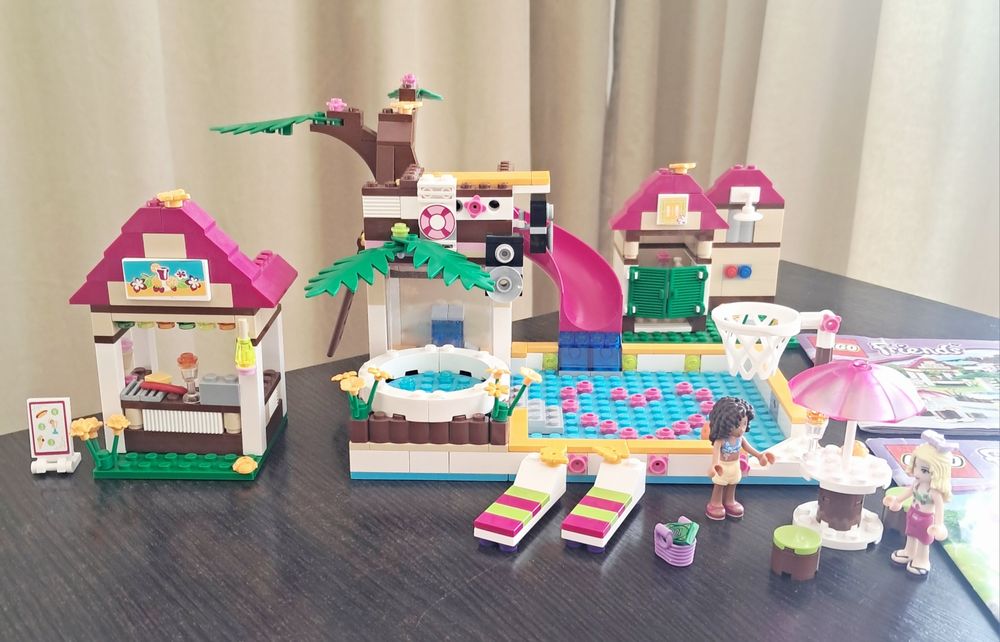 LEGO® 41008 Friends - Basen w Heartlake kompletny z instrukcją