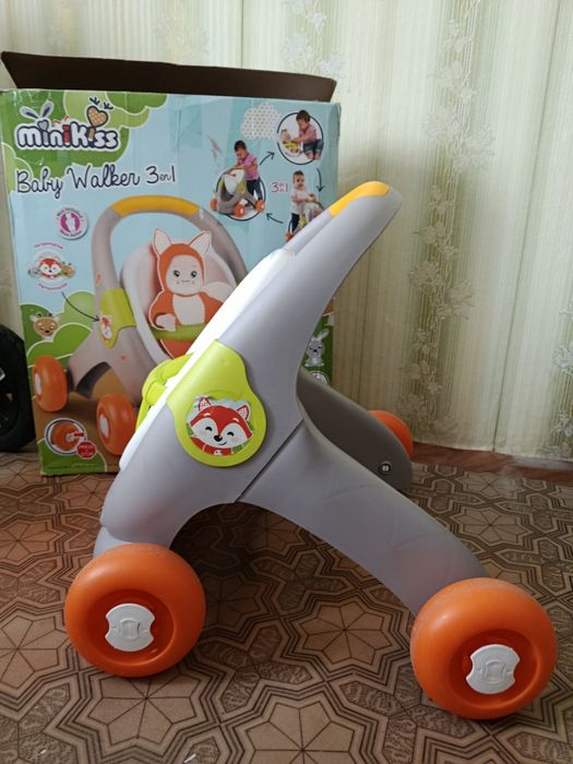 Коляска для ляльок - ходунки Smoby MiniKiss Смобі