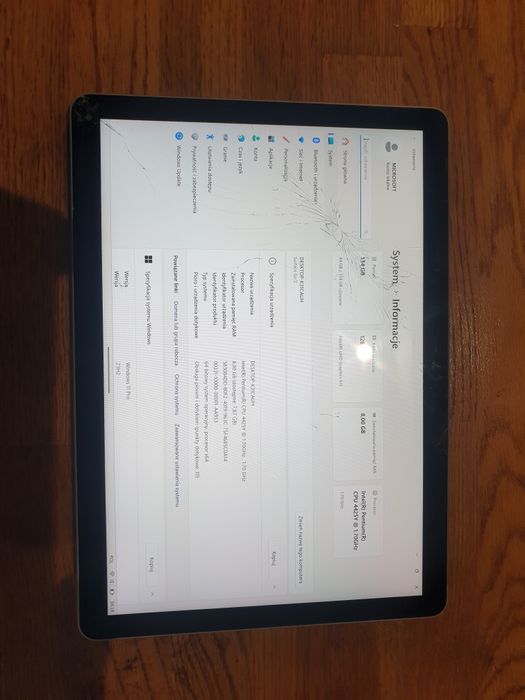 Microsoft Surface GO 2. 4425Y/ 8Gb/128Gb/10". Pęknięty.  Dotyk działa.