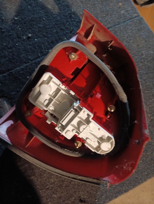 Lampa tył audi a3 8 l lewa