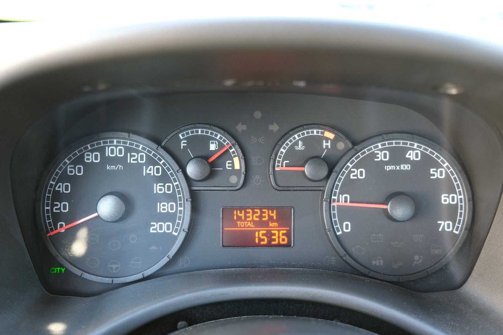 Fiat Punto 1.3 Multijet 2005 | 143.000 km comprovados | 1 Dona | Nacional