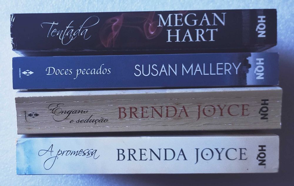 Romances históricos/ herótico    Harlequin  ( com portes incluídos )