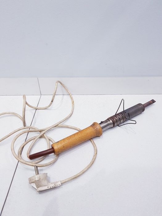 Lutownica kolbowa, oporowa