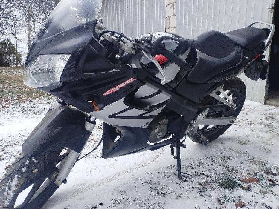 Motocykl Honda CBR 125 R