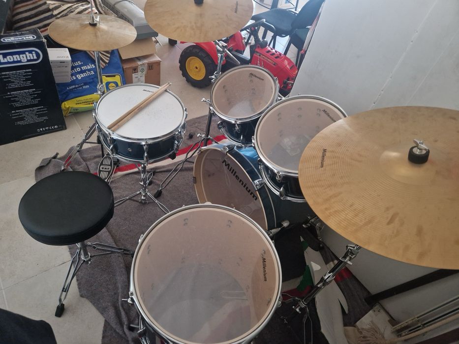 Bateria acústica Millenium MX420 Studio