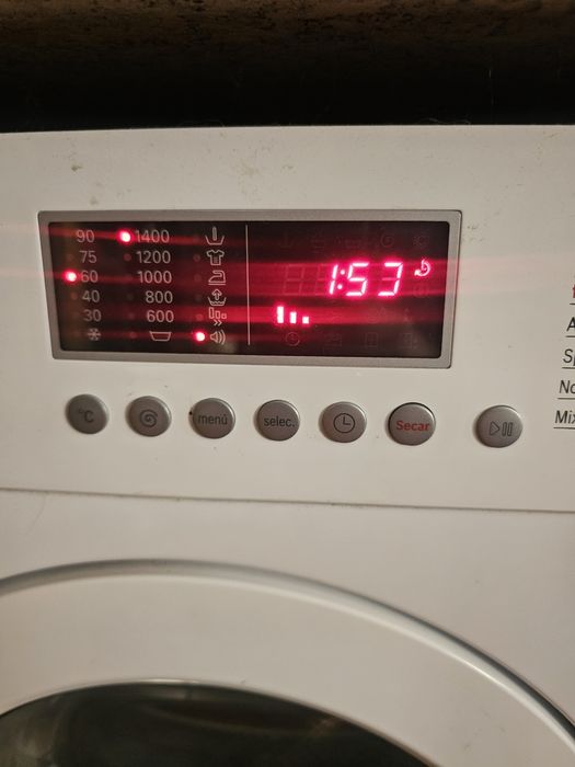 Máquina BOSCH de lavar/secar WKD28541