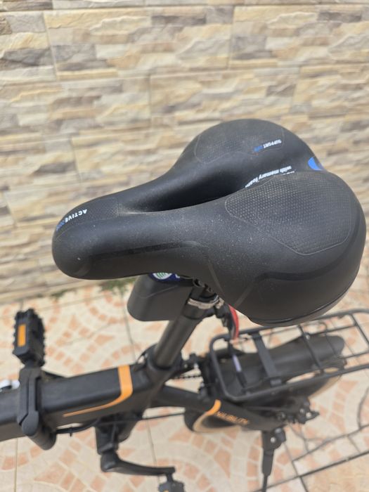 Bicicleta eletrica NOVA com 14 KLM de uso