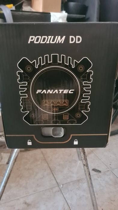 Base fanatec podium 25nm aceito retoma