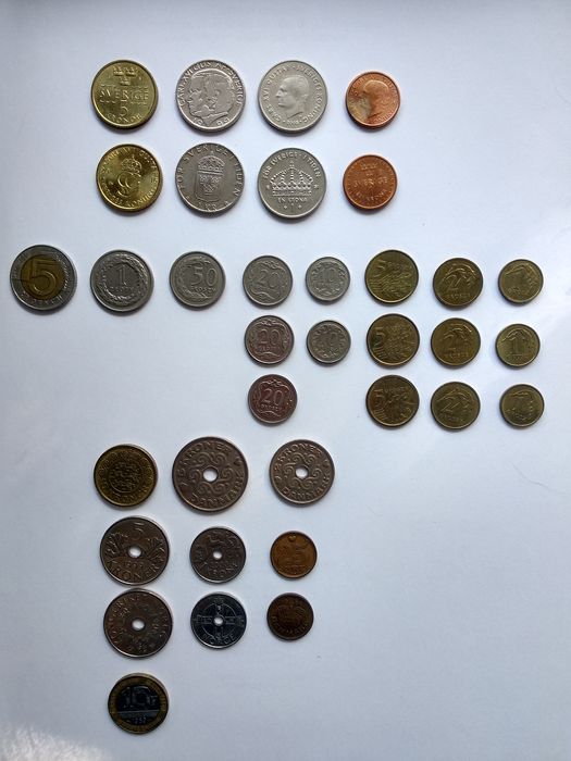 Монети Європи, Азії, Америки