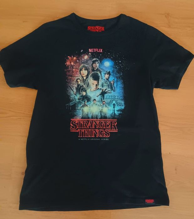 Roupa oficial Stranger Things