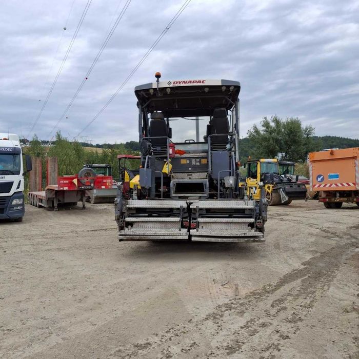 Rozkładarka do asfaltu DYNAPAC SD2500CS - rozściełacz - 2020