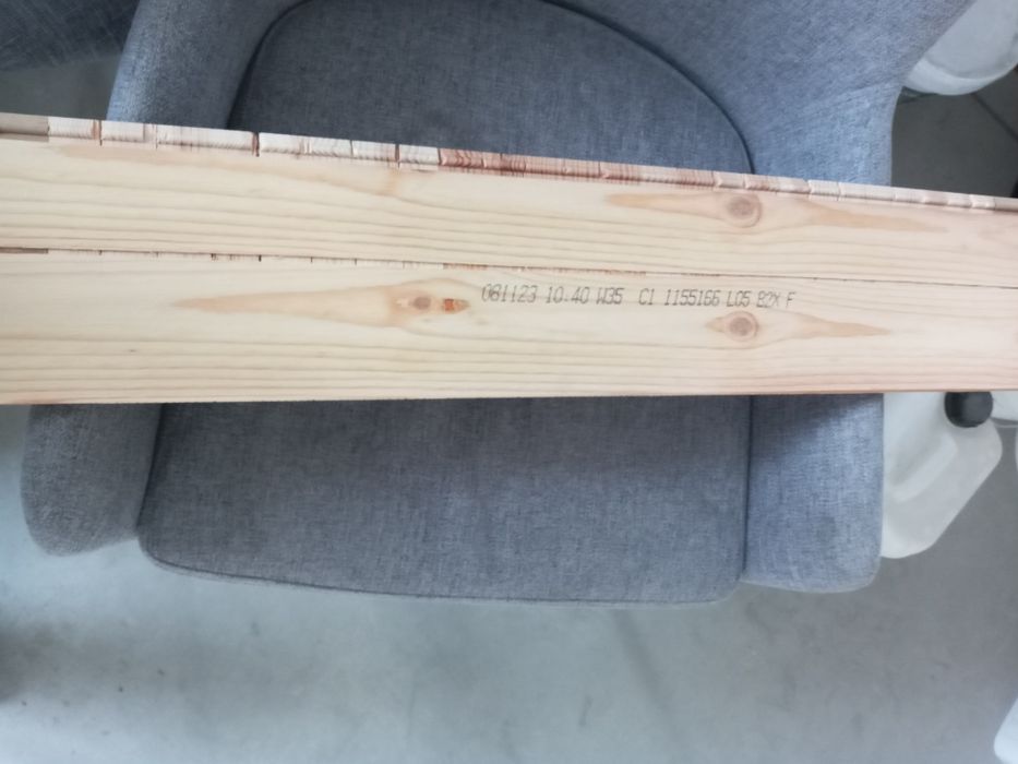 Продам паркет новый 9.9 кв