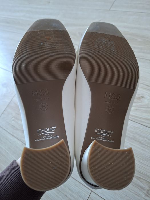 Białe buty na obcasie 39