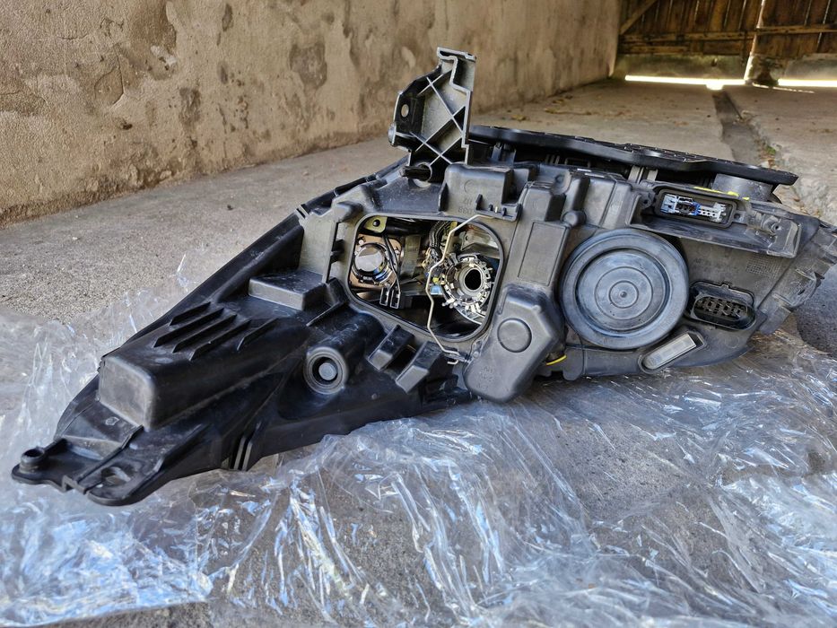 Lampa przednia prawa ford kuga ll
