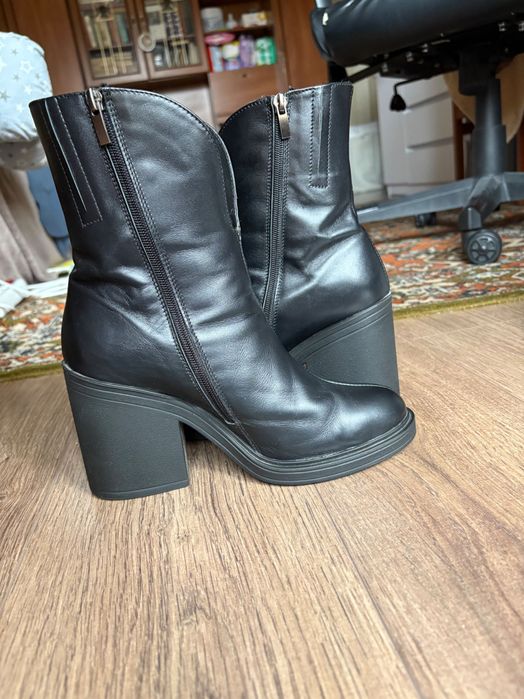 Шкіряні зимові ботильйони