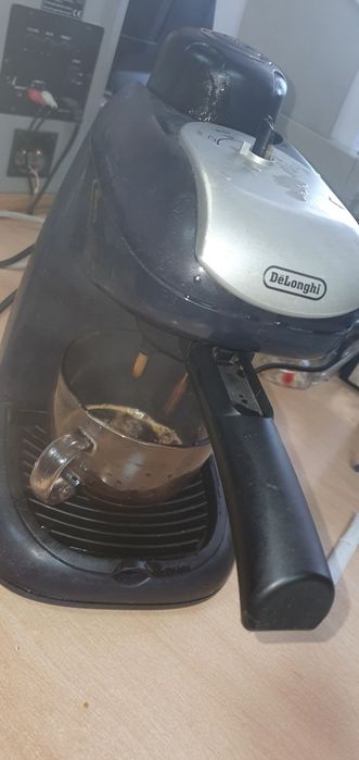 Кофеварка DeLonghi с капучинатором