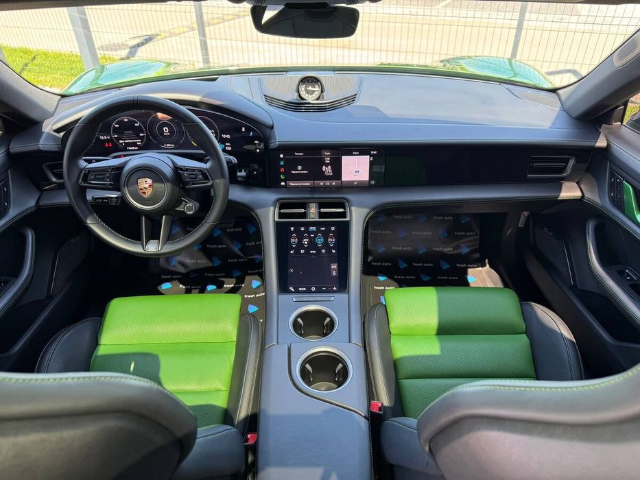 Porsche Taycan 2021 freshauto