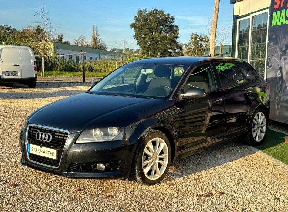 Audi A3 1.6 TDi Facelift- Garantia incluída