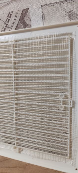 Вентиляційна решітка ґратка