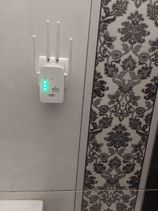 Підсилювач Wi-Fi новий