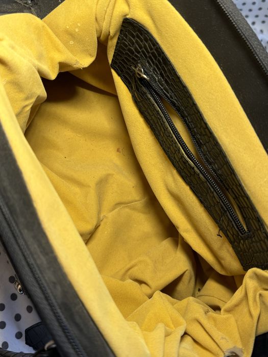 Czarna torebka w kratę