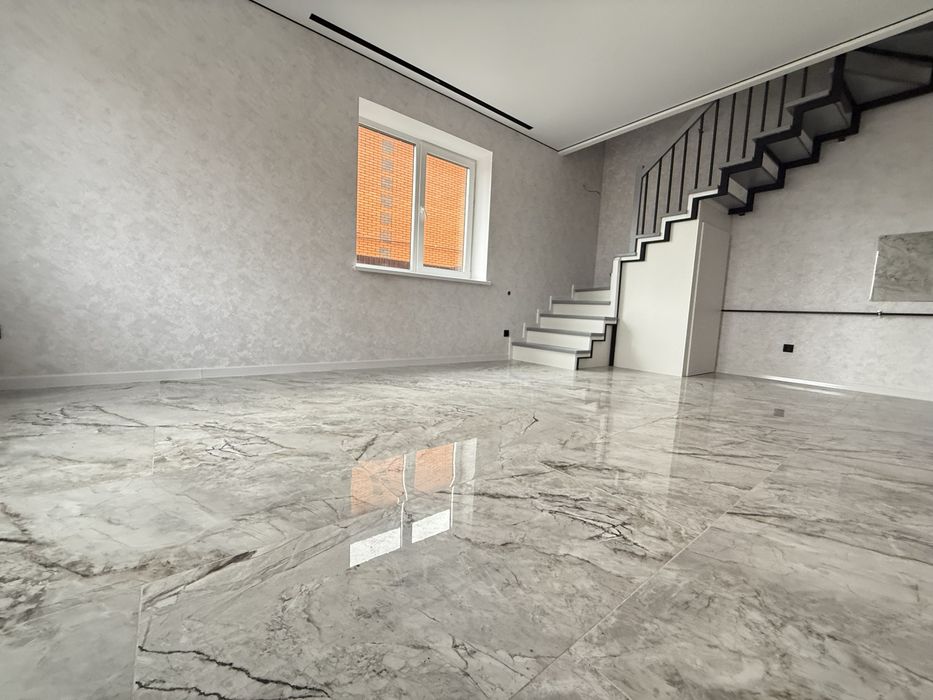 Продам таунхаус з ремонтом