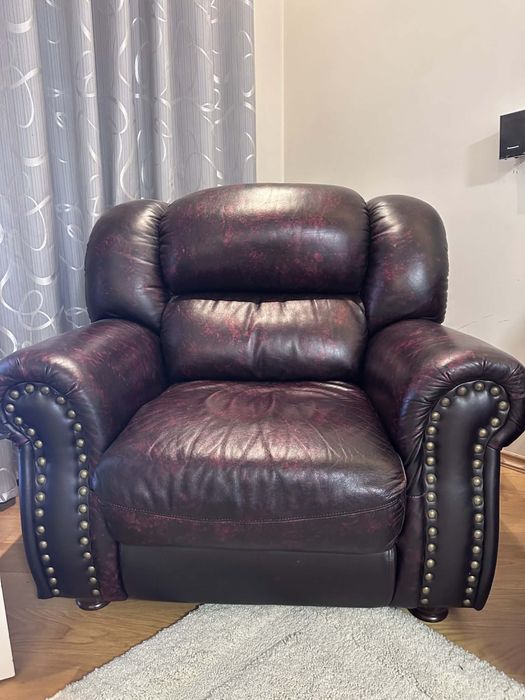 Шкіряний диван+ 2 крісла