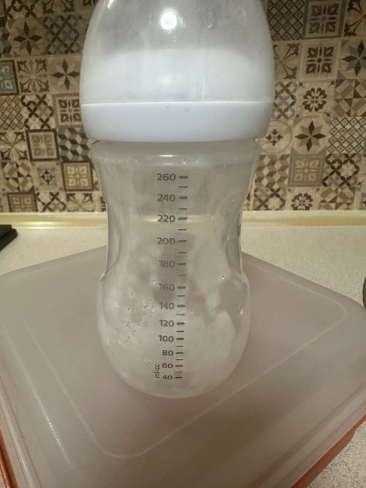 Пляшка avent 260 мл