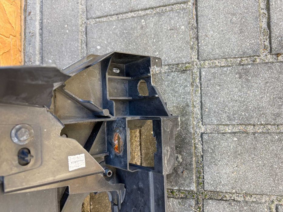 Pas przedni Oryginalny Expert Scudo Jumpy Proace Vivaro 16+