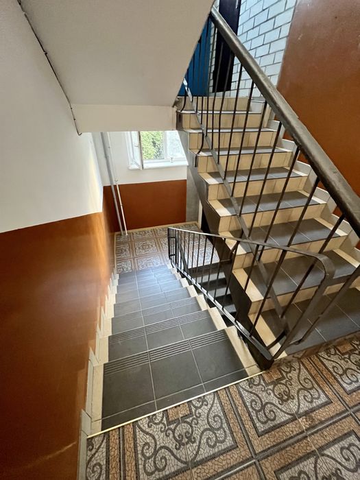 Довгострокова оренда 1 к.к. пр. Центральний на 3 Слобідській