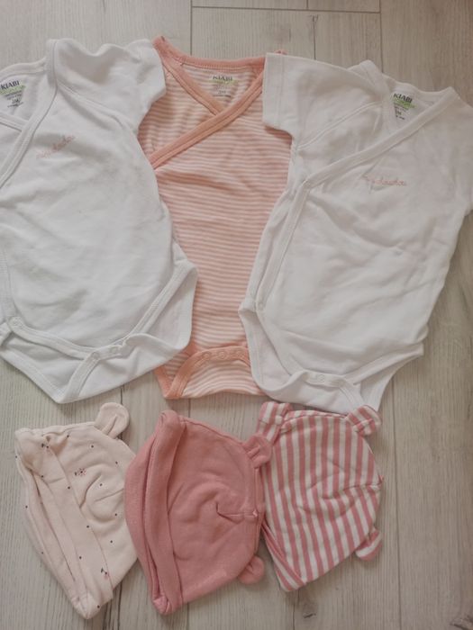 Шапочки та бодіки для новонародженої, шапочки в пологовий