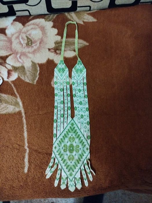 Гердан з чеського бісеру, ручна робота