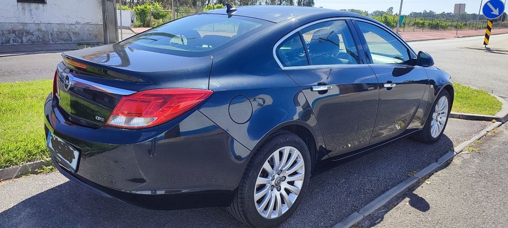 Opel Insignia 2011 Gasóleo e automático