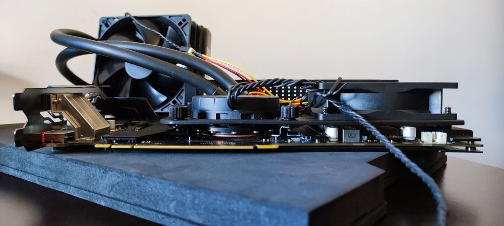 Placa gráfica MSI GTX 1080 Gaming X 8GB | NZXT Kraken G12