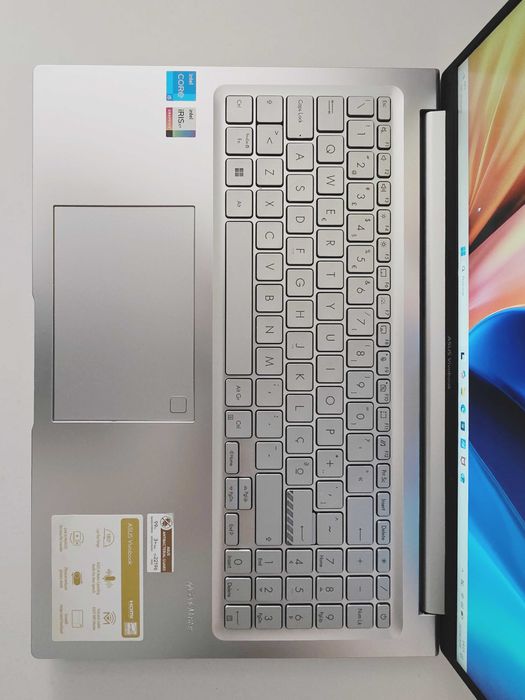 ASUS VivoBook 16 X1605EA