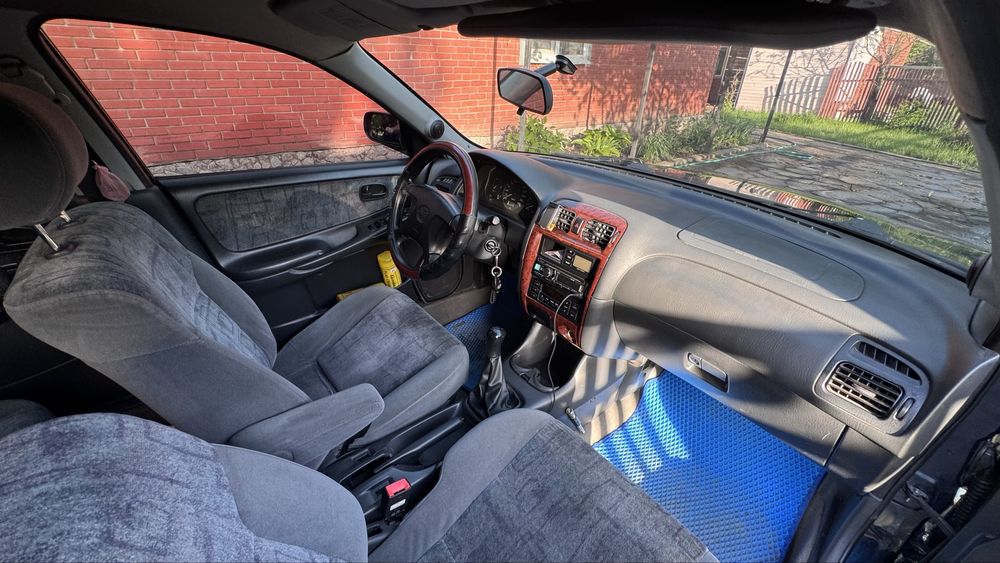 Автомобіль Mazda 626 GF 1998