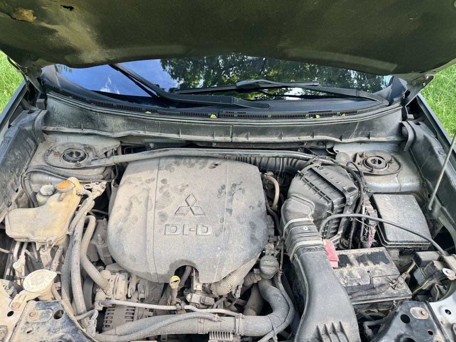 Продам Mitsubishi Outlander XL 2.2 дизель