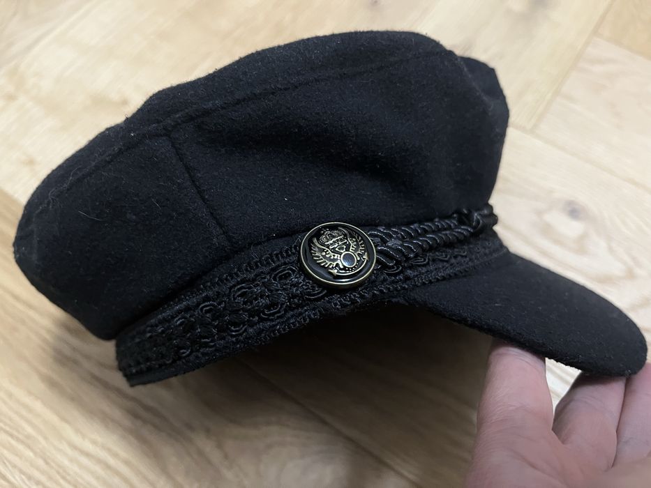 Kaszkiet - maciejówka damska czapka z daszkiem