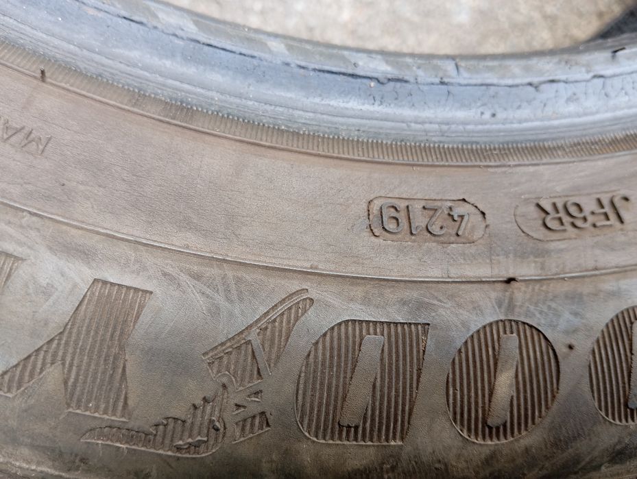 Пара всесезонки 185/65 R15 Good Year Vector 4 Seasons