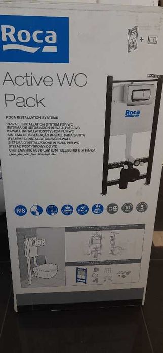 Stelaż podtynkowy z przyciskiem.